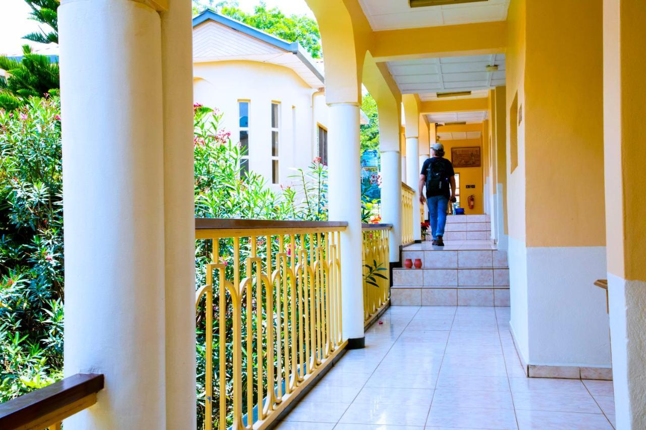 Iris Guest House Kigali Exterior photo