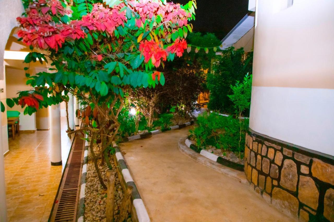 Iris Guest House Kigali Exterior photo