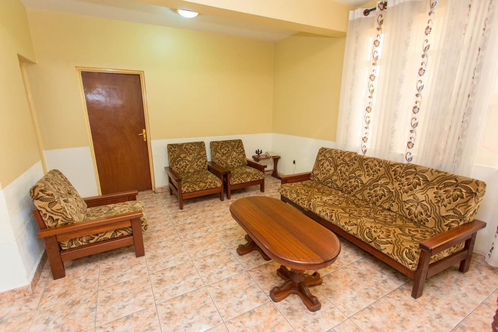 Iris Guest House Kigali Exterior photo