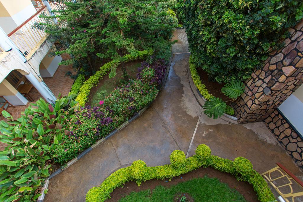 Iris Guest House Kigali Exterior photo